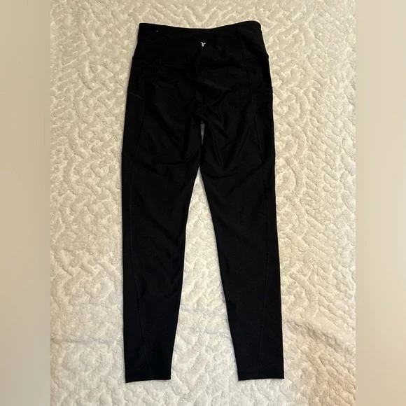 Old Navy High-Rise Black Leggings - Size Medium - Picture 2 of 4